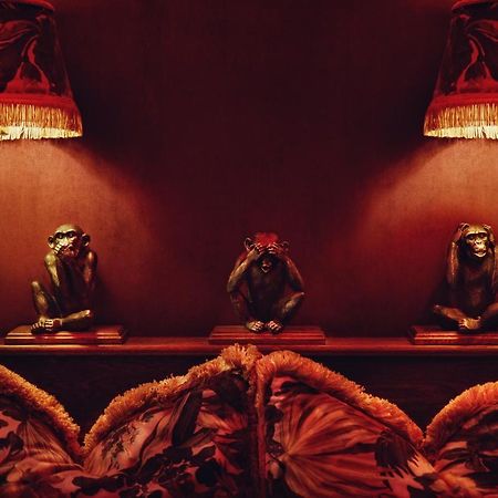 House Of Gods Royal Mile Hotel Единбург Екстериор снимка